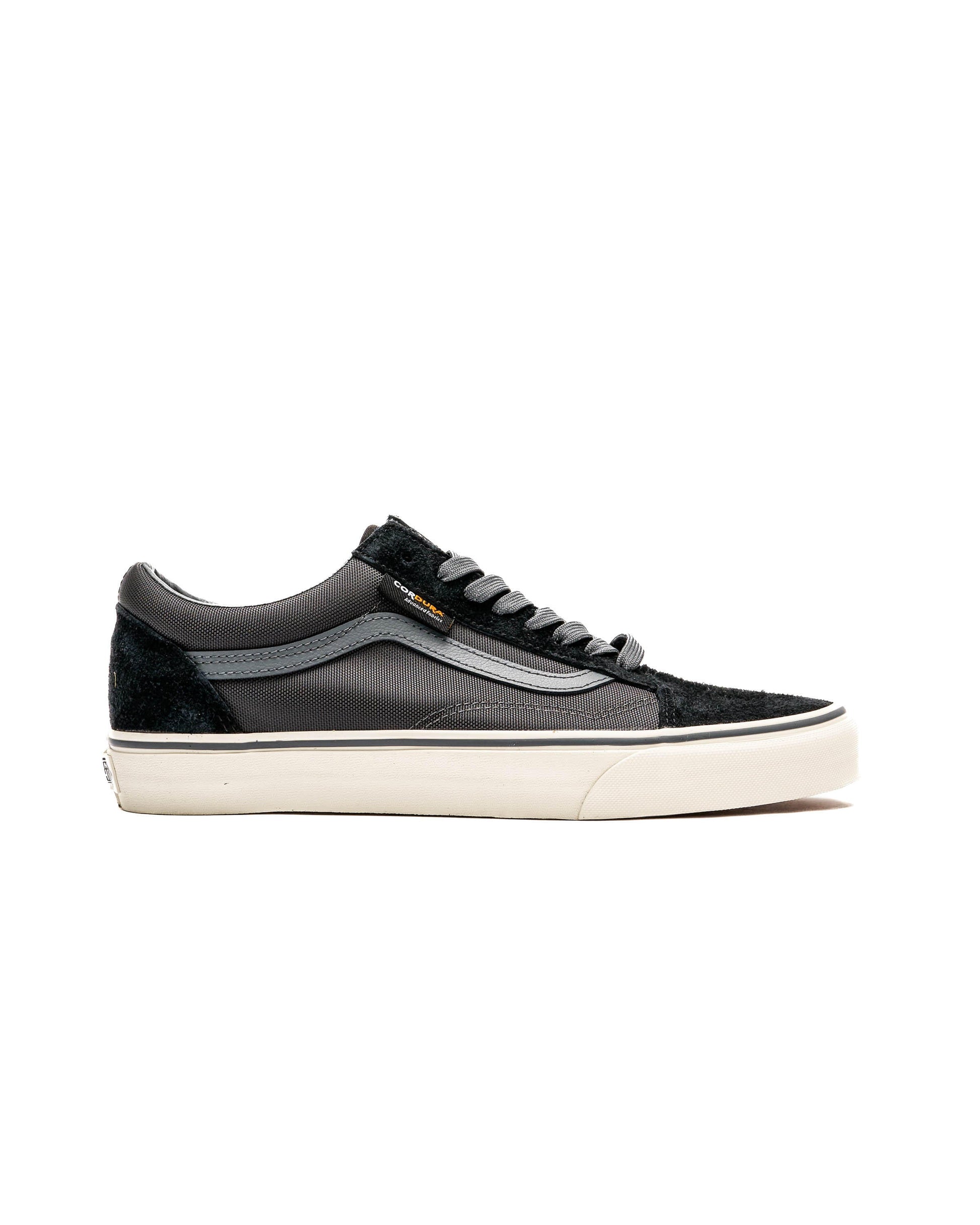 Exclusive Vans Old Skool Cordura — 3.5 — Front View