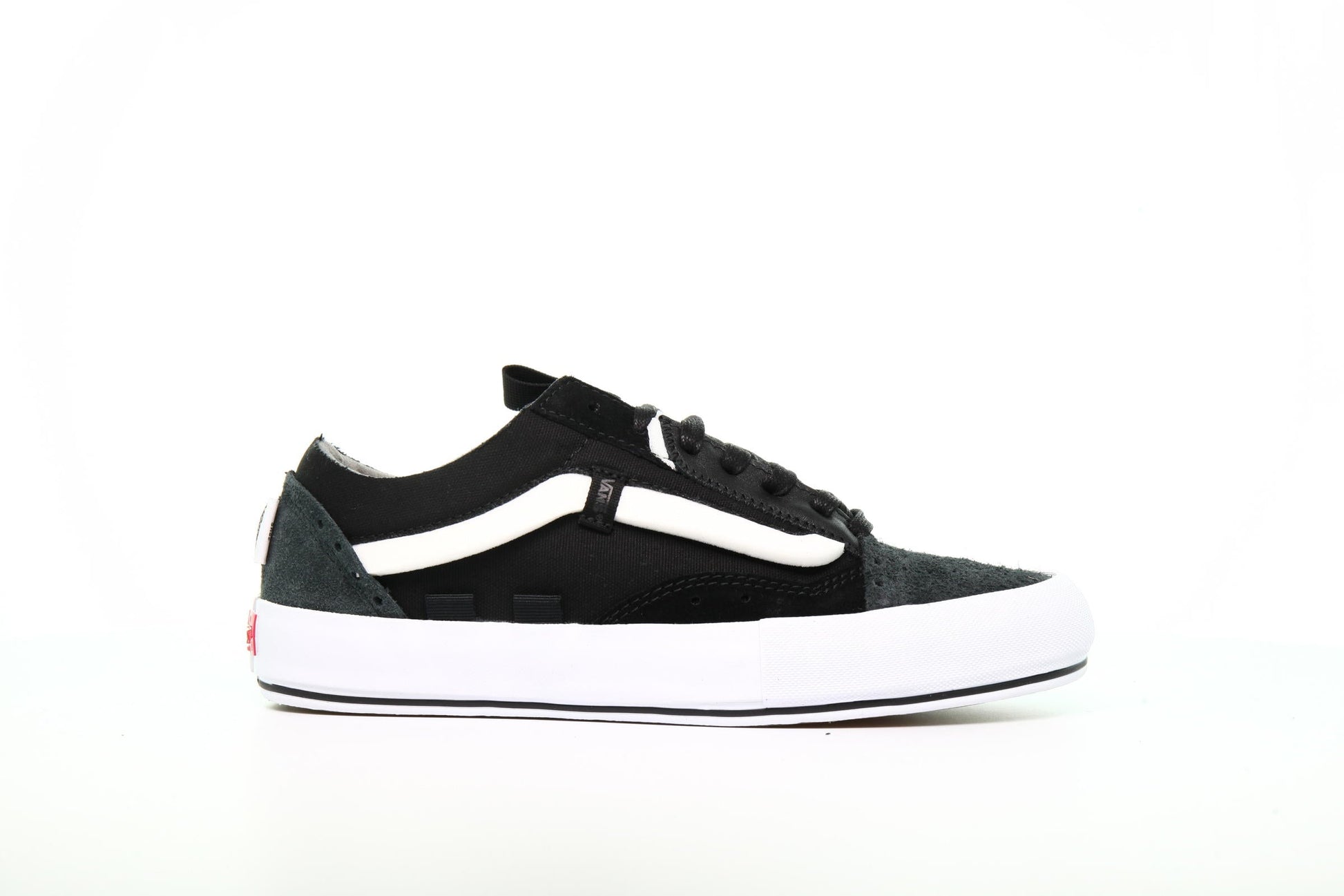 Exclusive Vans Old Skool Cap LX "Black" — 6.5 — Front View