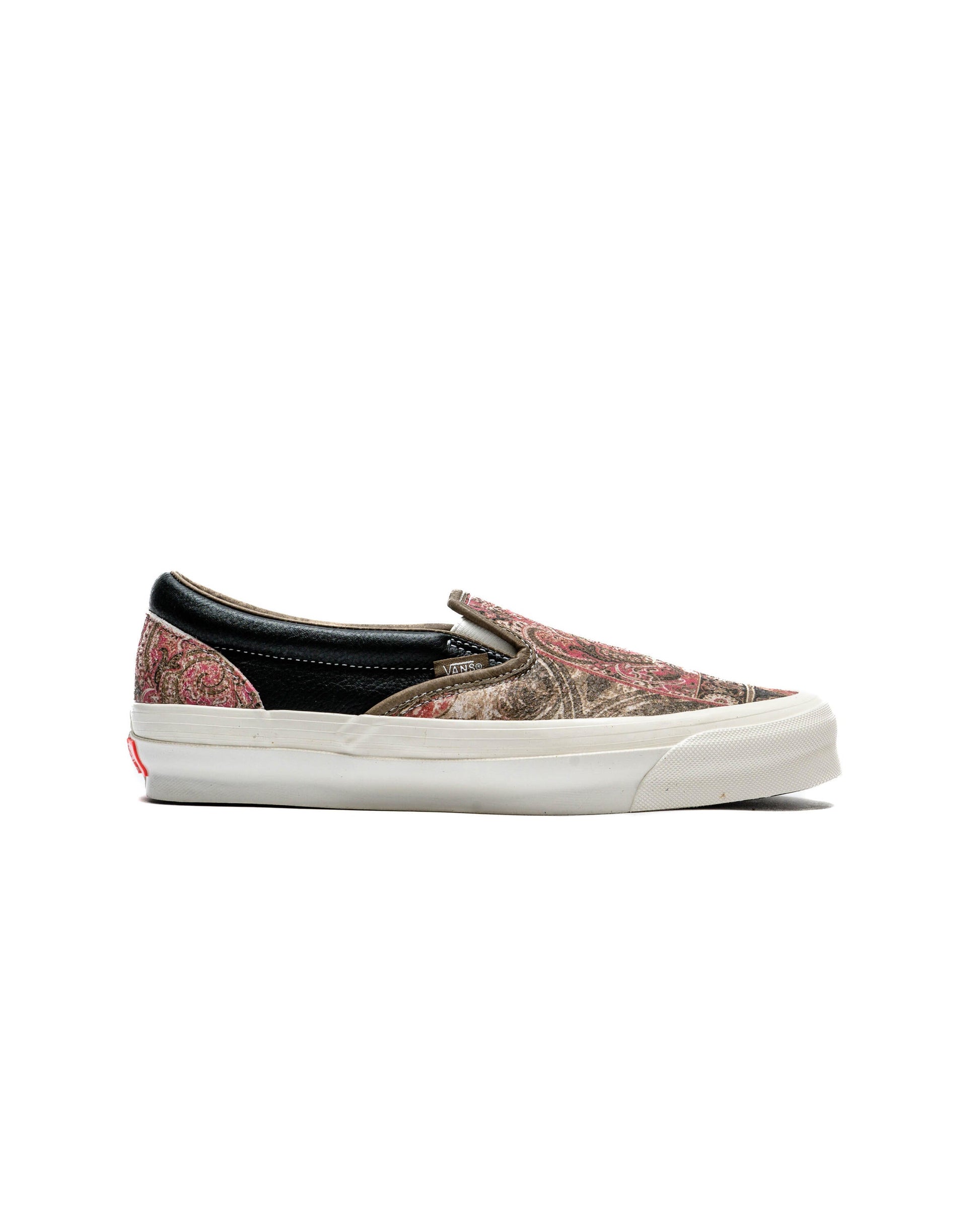 Exclusive Vans UA OG Classic Slip-On LX — 3.5 — Front View