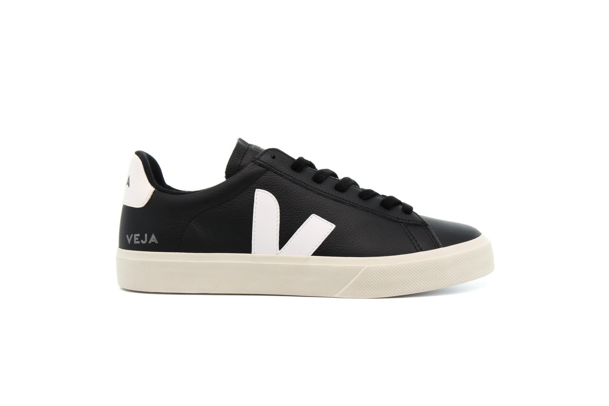 Exclusive Veja CAMPO CHROMEFREE "BLACK" — 4 — Front View