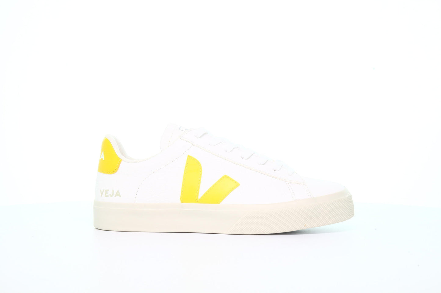 Exclusive Veja WMNS Campo "Tonic" — 5 — Front View