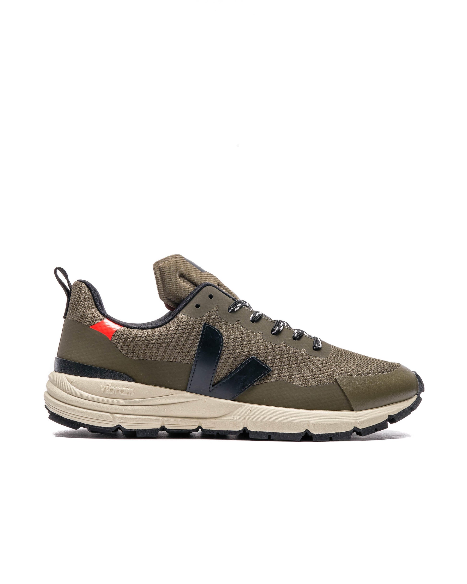 Exclusive Veja Dekkan — 4 — Front View