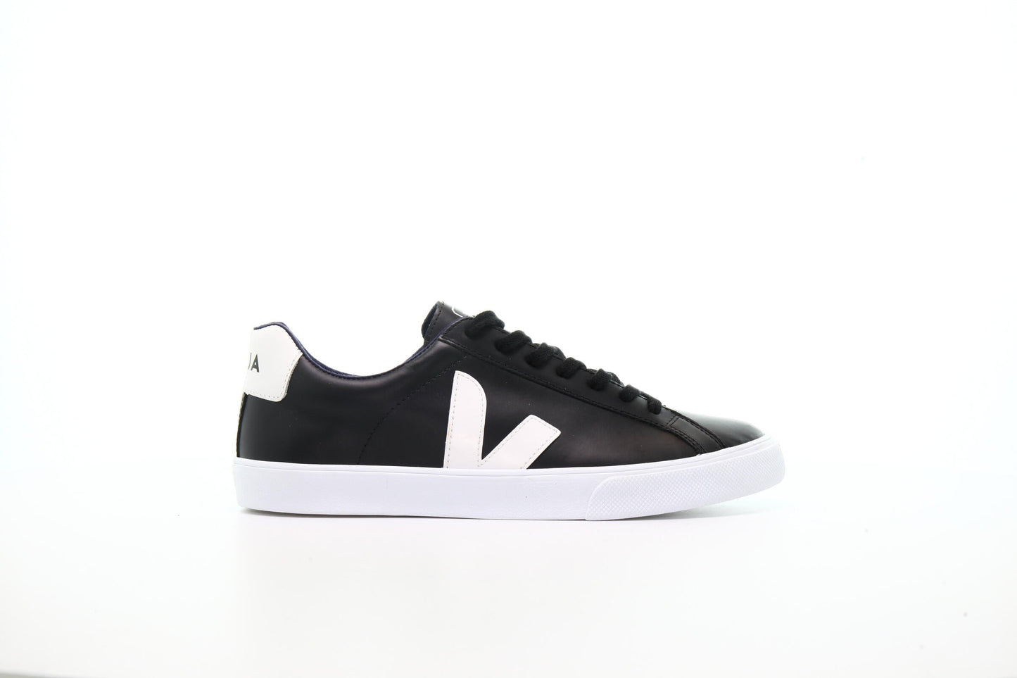 Exclusive Veja Esplar Logo Leather "Black" — 7 — Front View