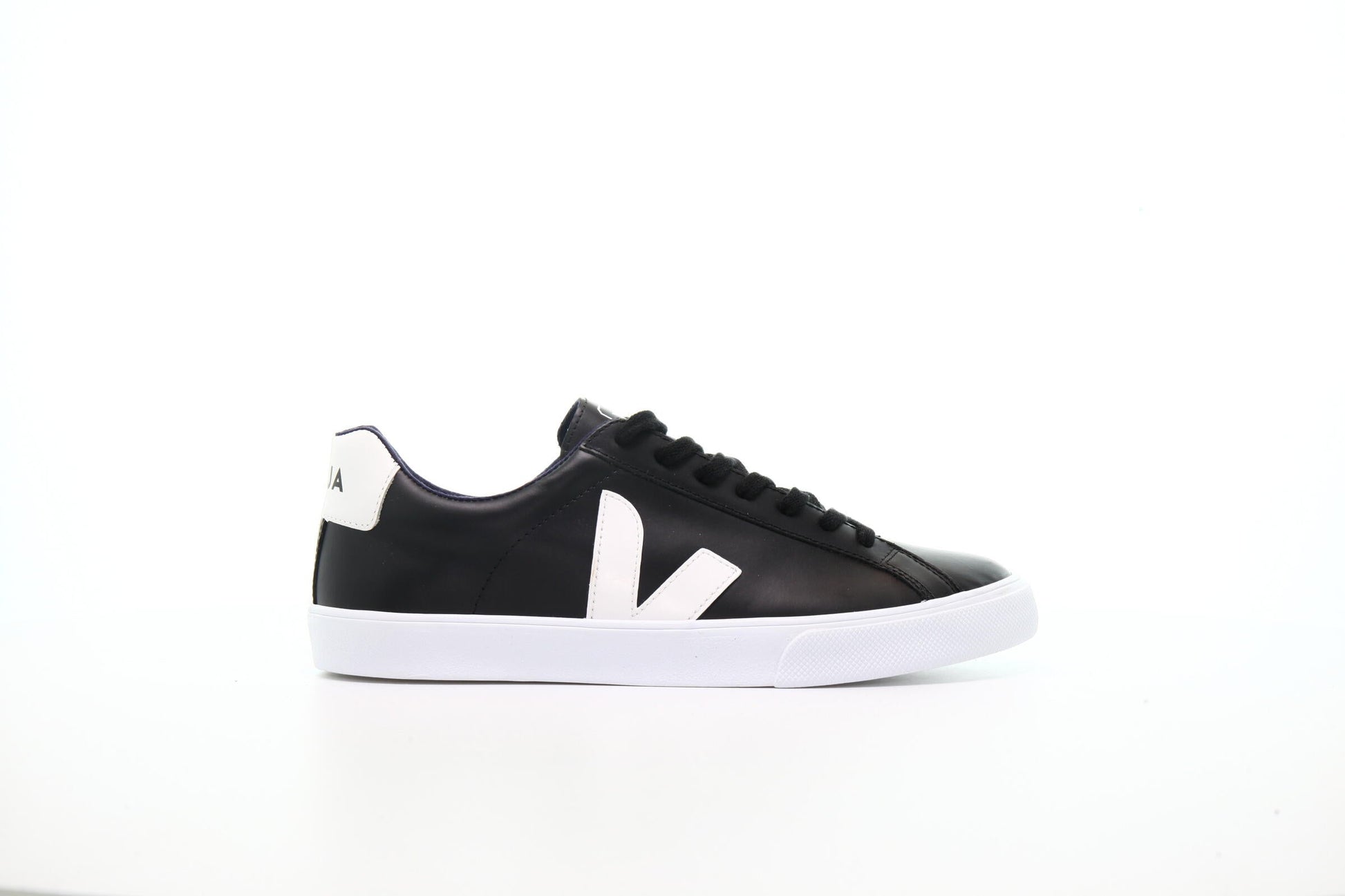 Exclusive Veja Esplar Logo Leather "Black" — 7 — Front View