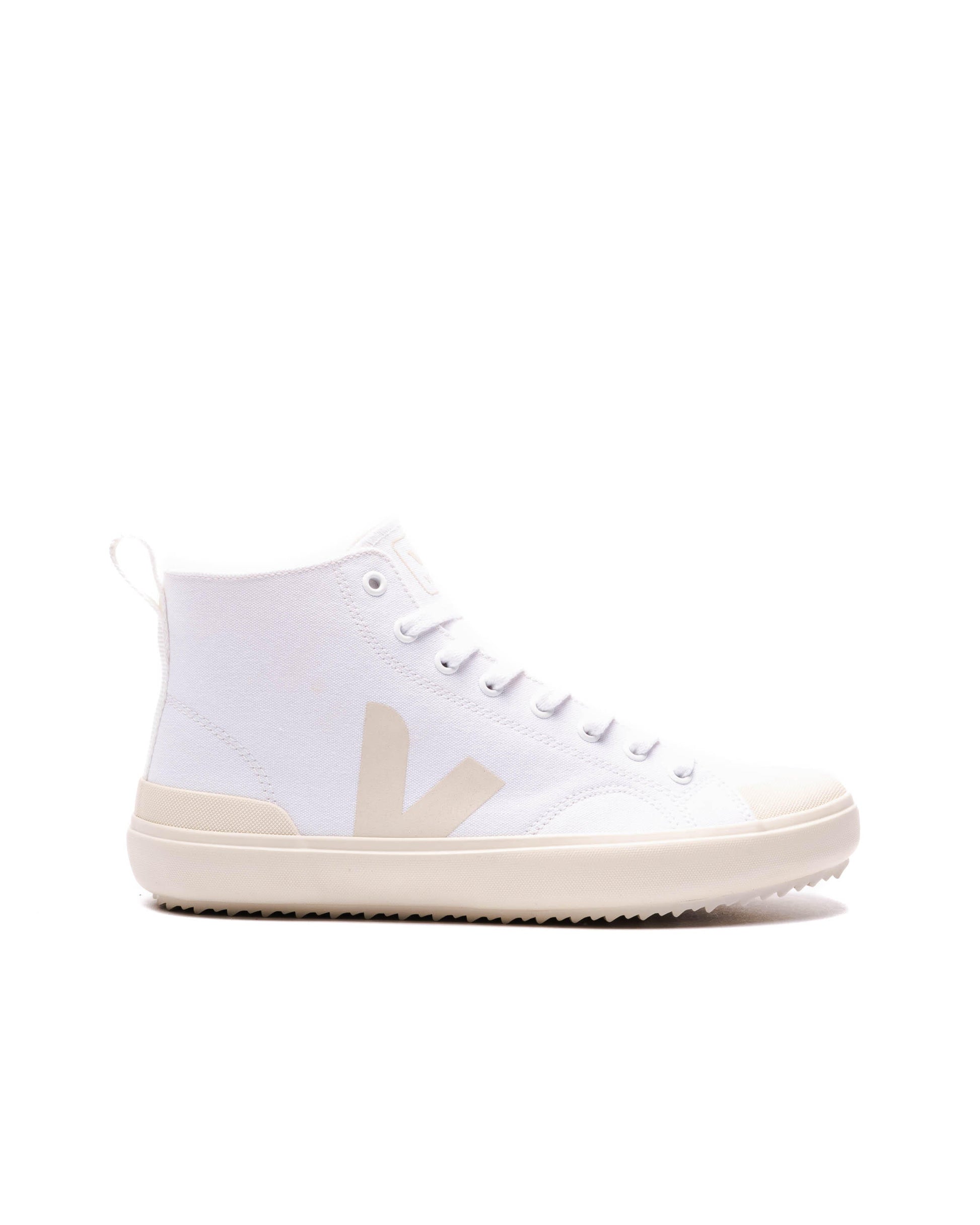 Exclusive Veja NOVA-HT — 4 — Front View