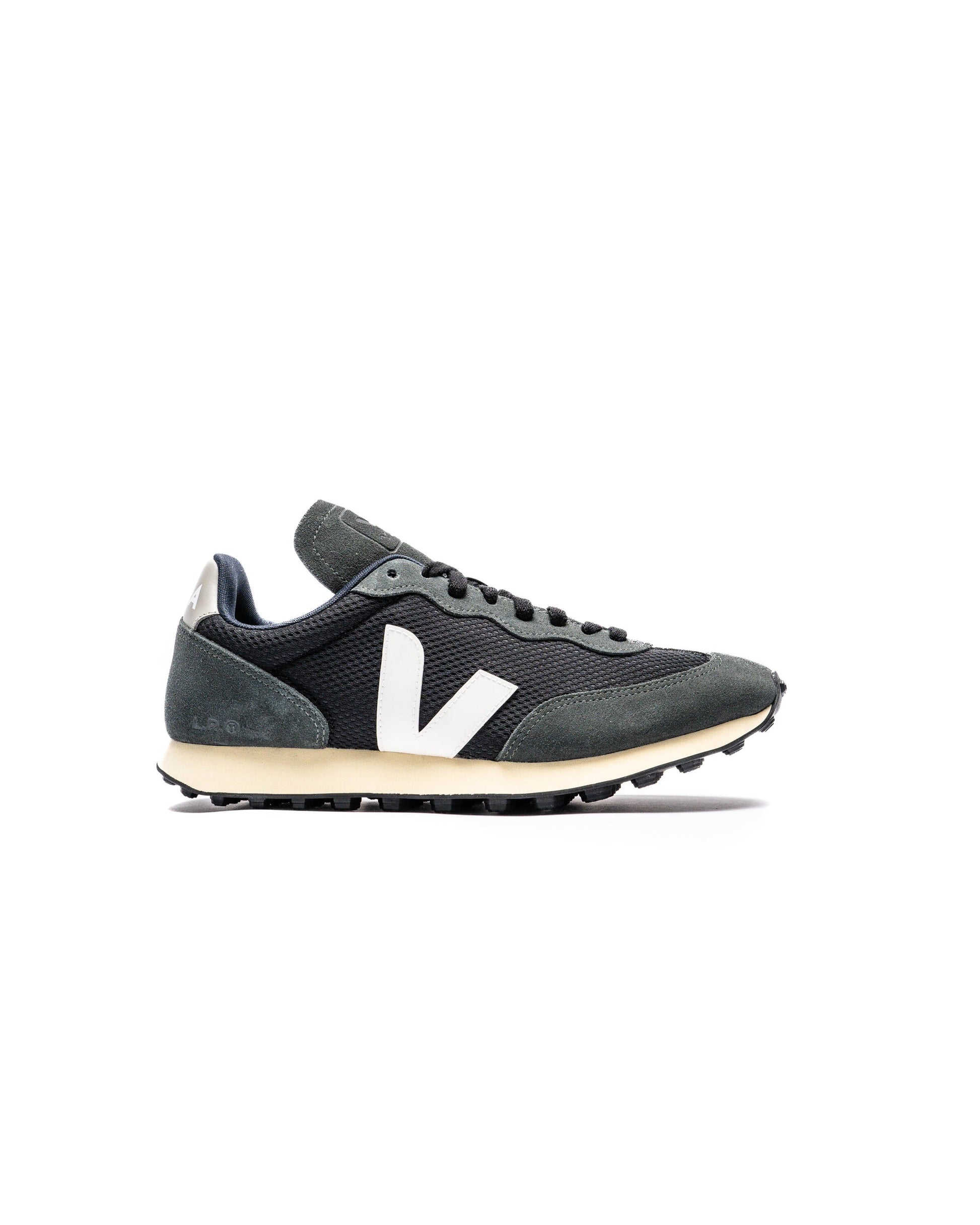 Exclusive Veja Rio Branco — 4 — Front View
