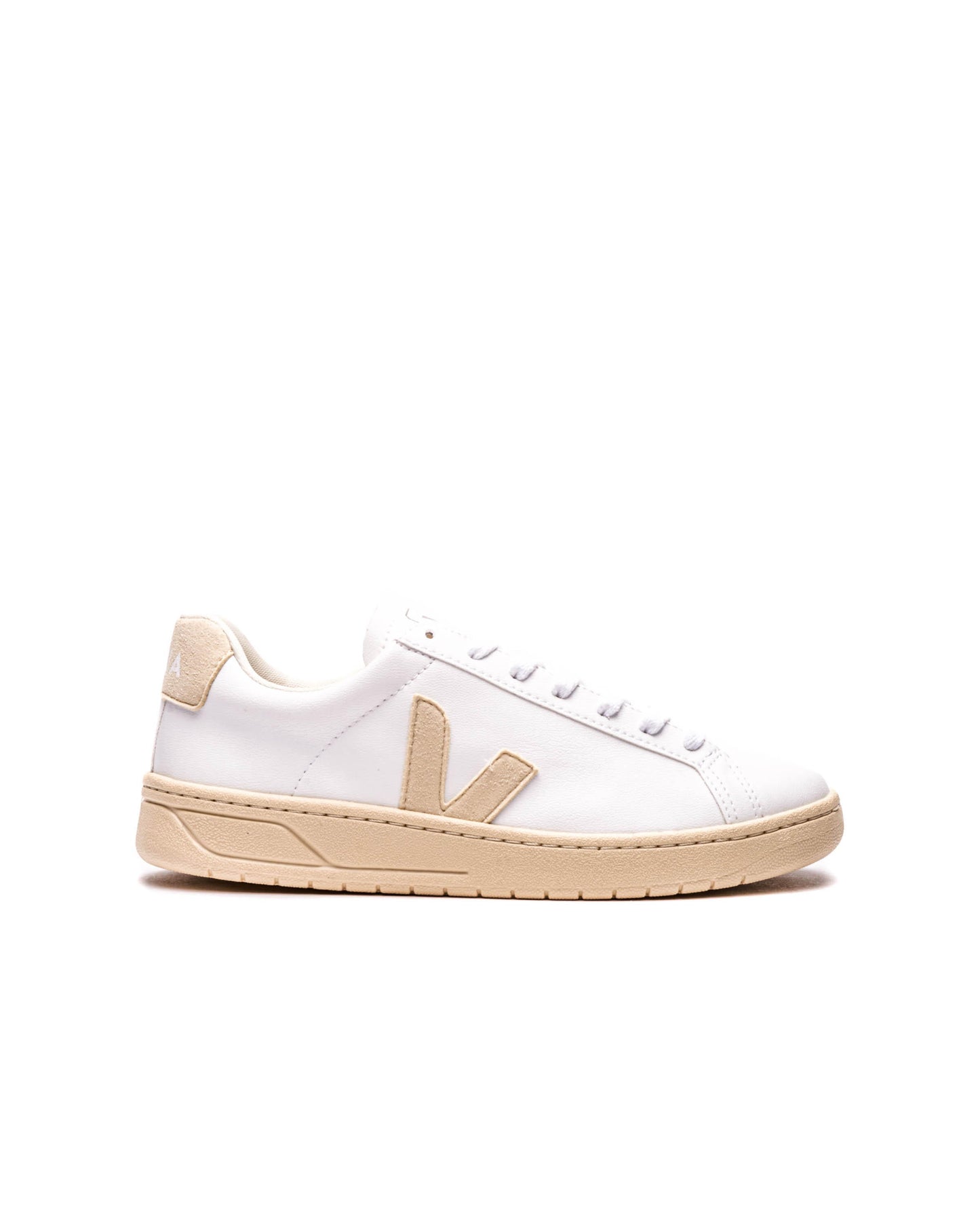 Exclusive Veja URCA — 4 — Front View