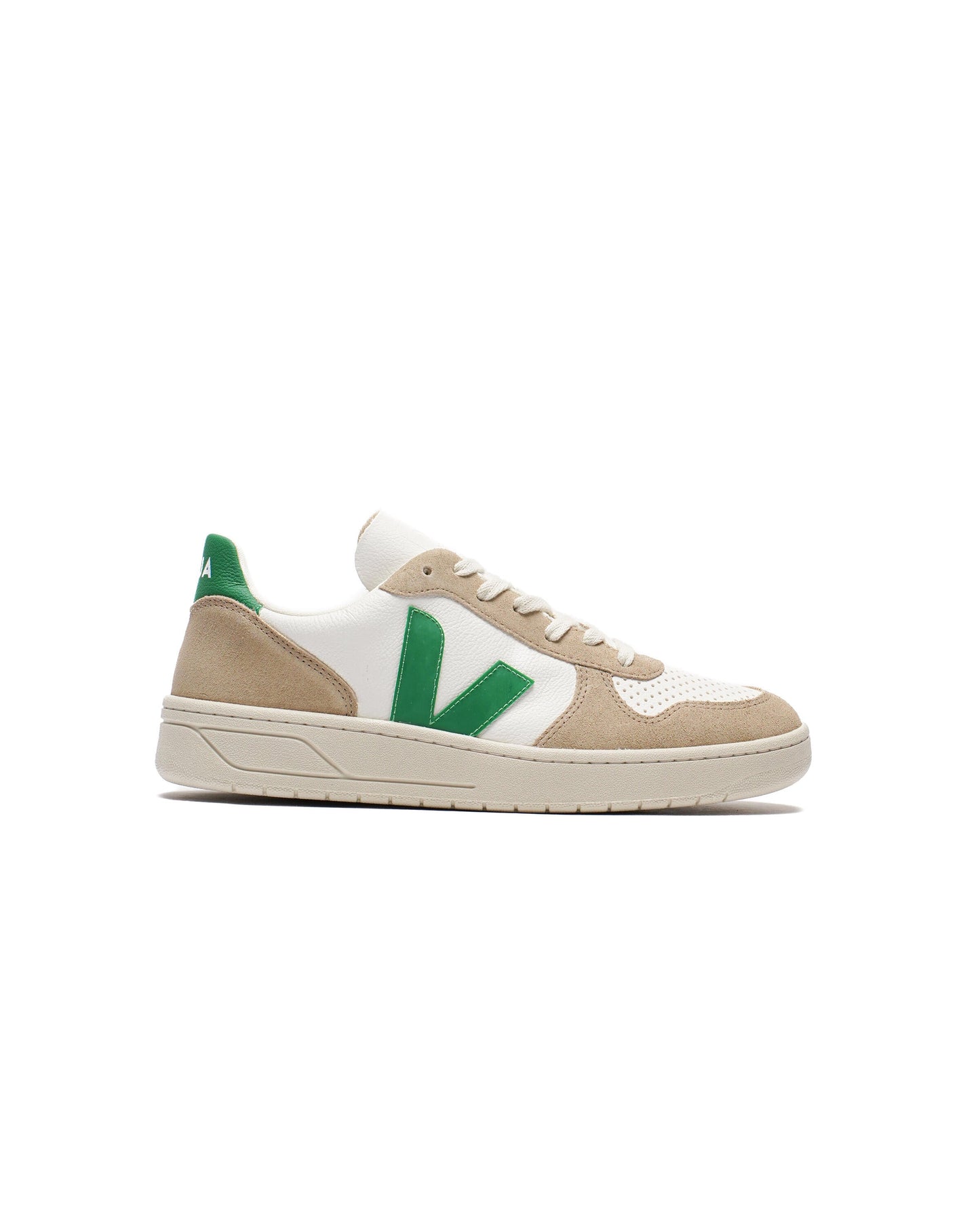 Exclusive Veja V-10 — 4 — Front View