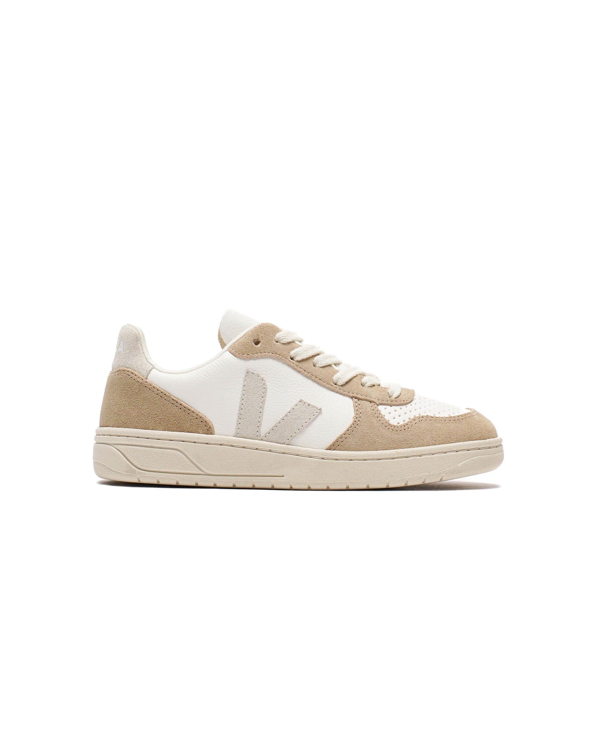 Exclusive Veja WMNS V-10 Chromefree Leather — 4 — Front View