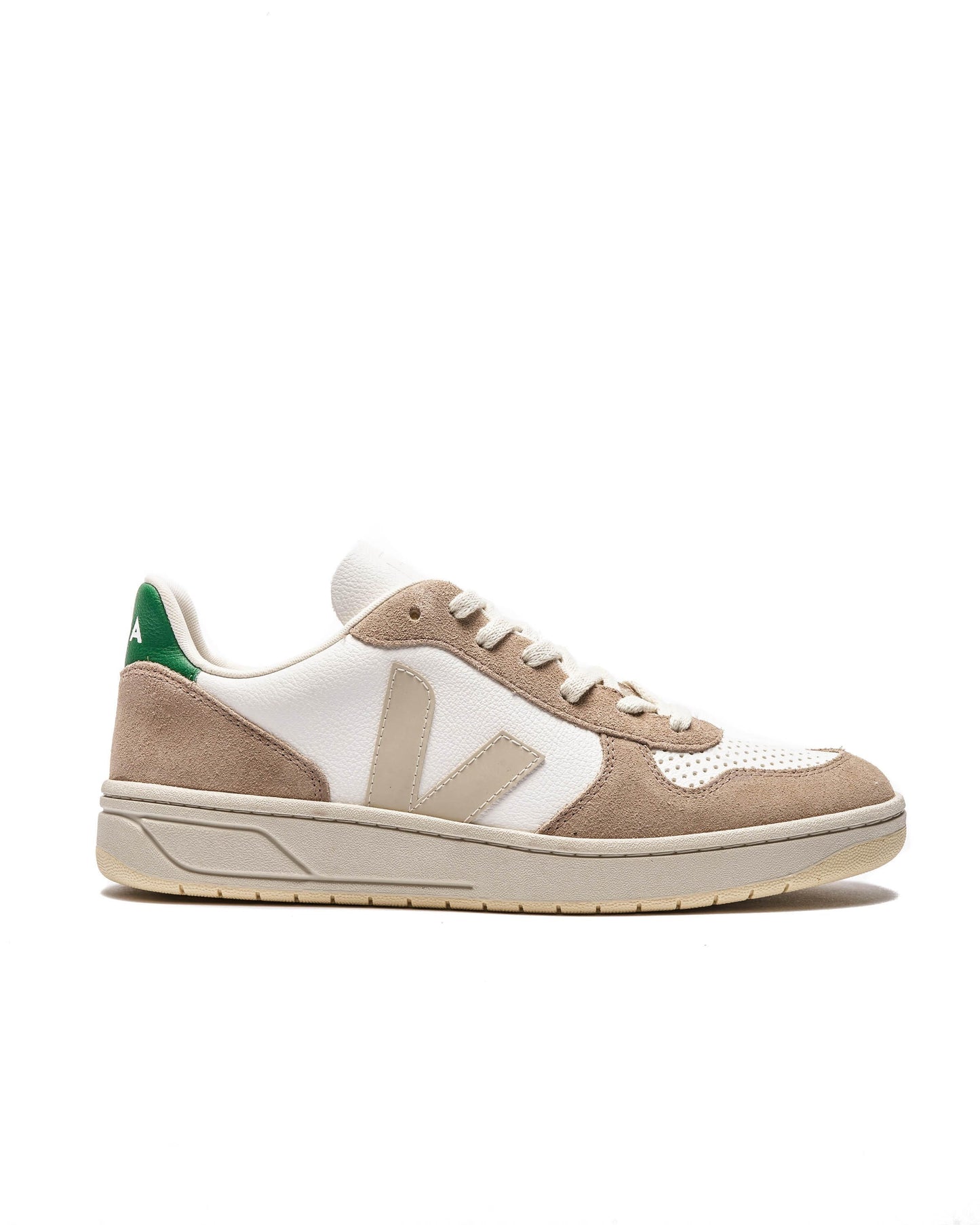 Exclusive Veja V-10 — 4 — Front View
