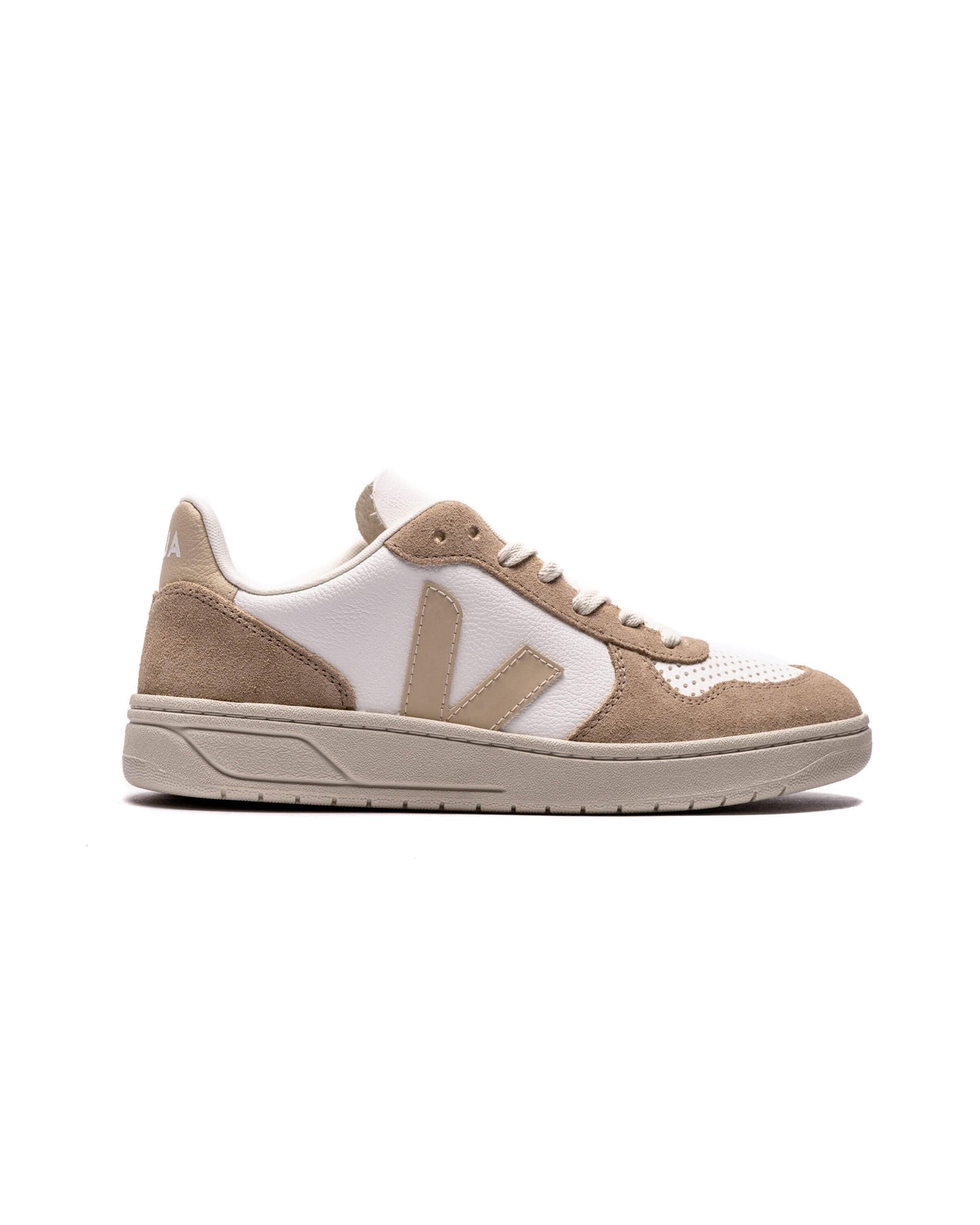 Exclusive Veja WMNS V-10 — 4 — Front View