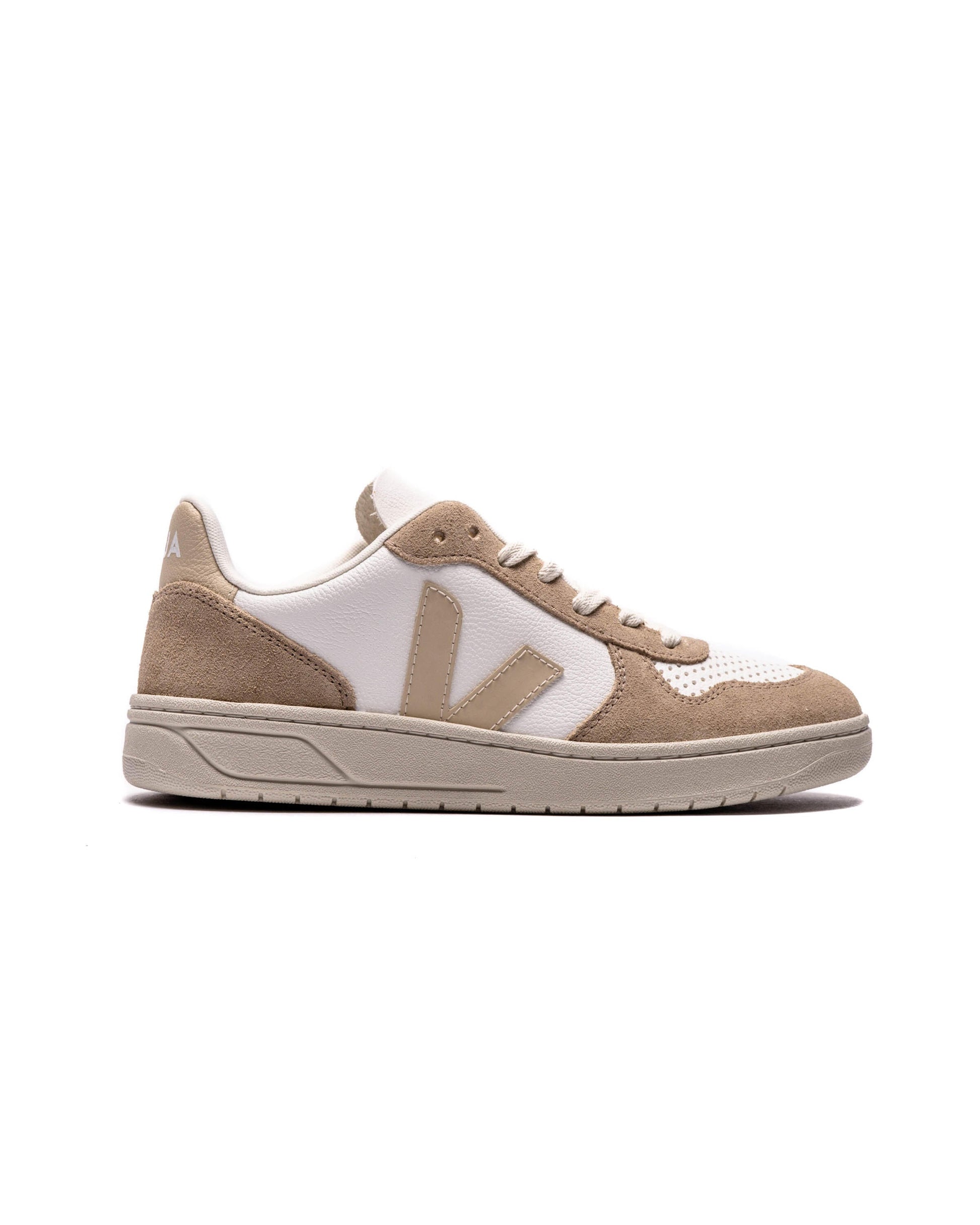 Exclusive Veja WMNS V-10 — 4 — Front View
