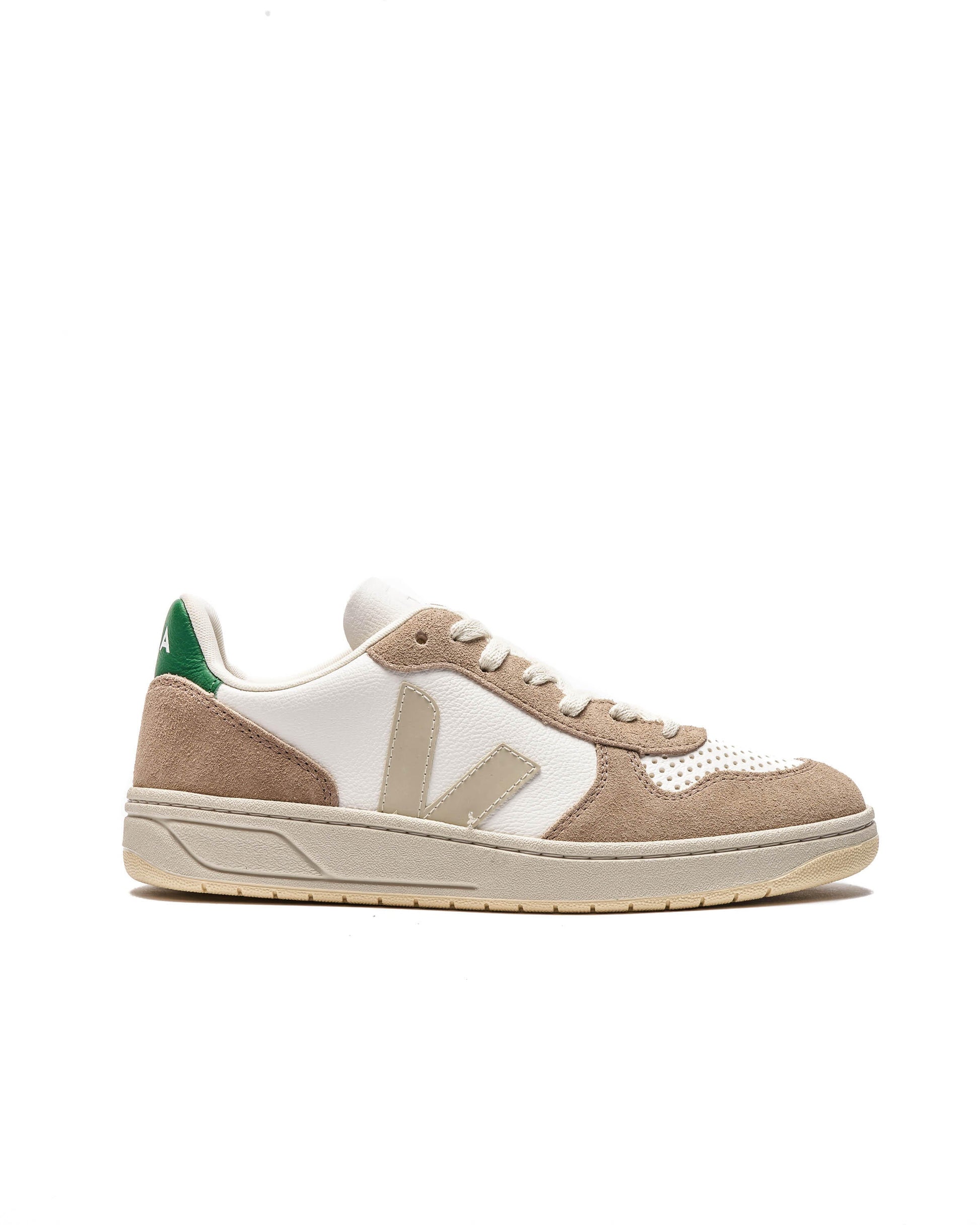 Exclusive Veja WMNS V-10 — 4 — Front View