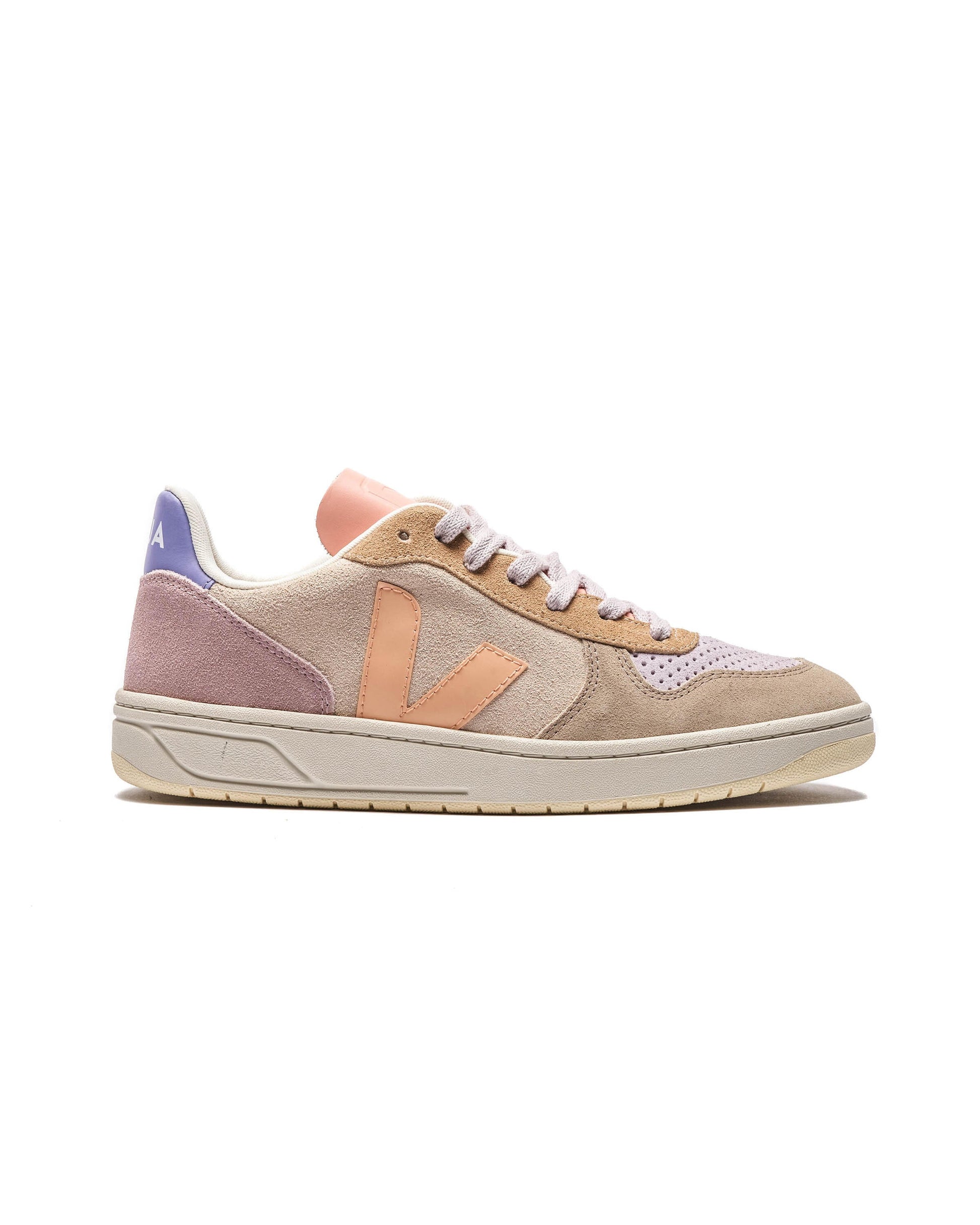 Exclusive Veja WMNS V-10 — 4 — Front View