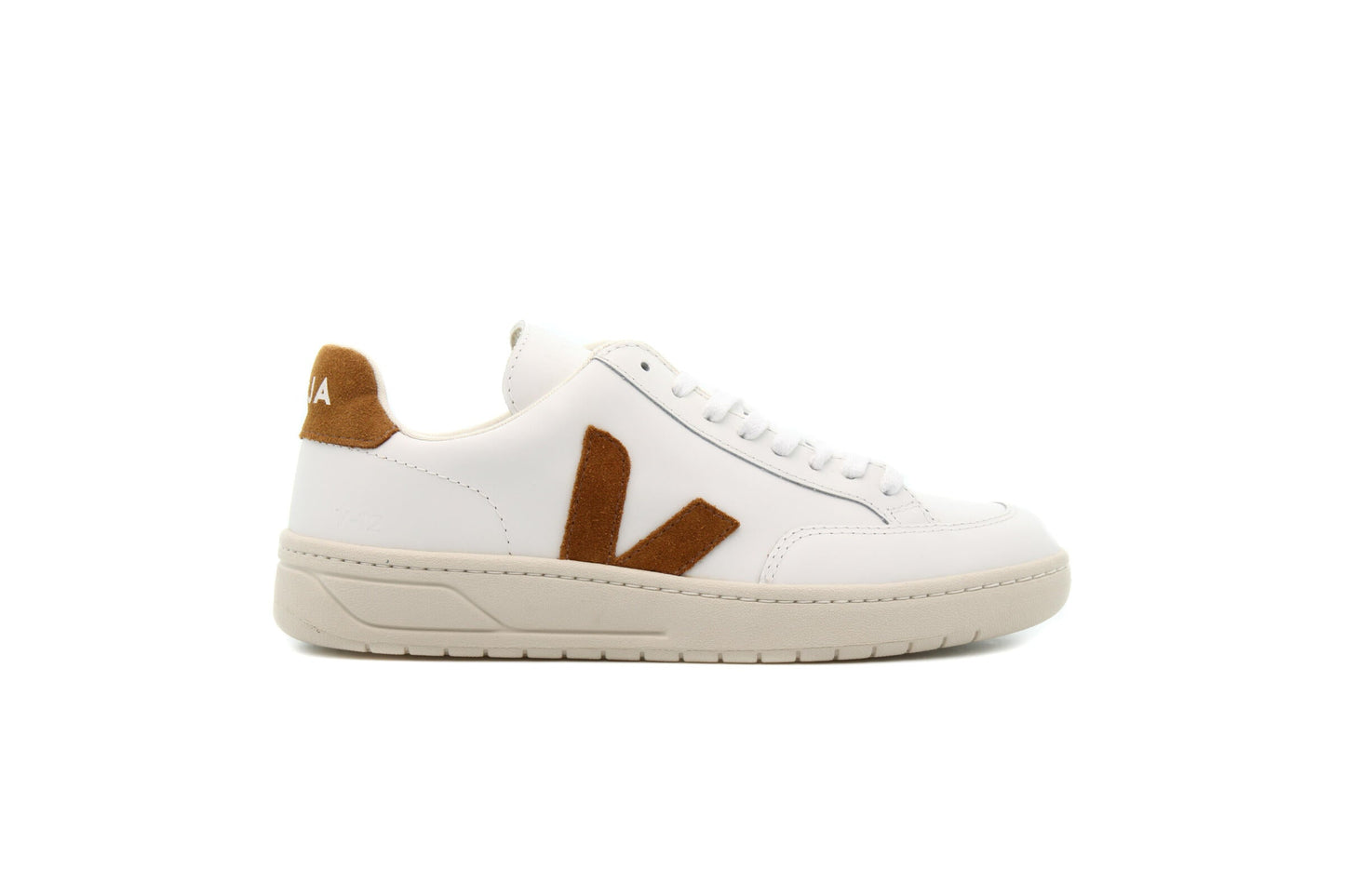 Exclusive Veja WMNS V-12 "CAMEL" — 4 — Front View