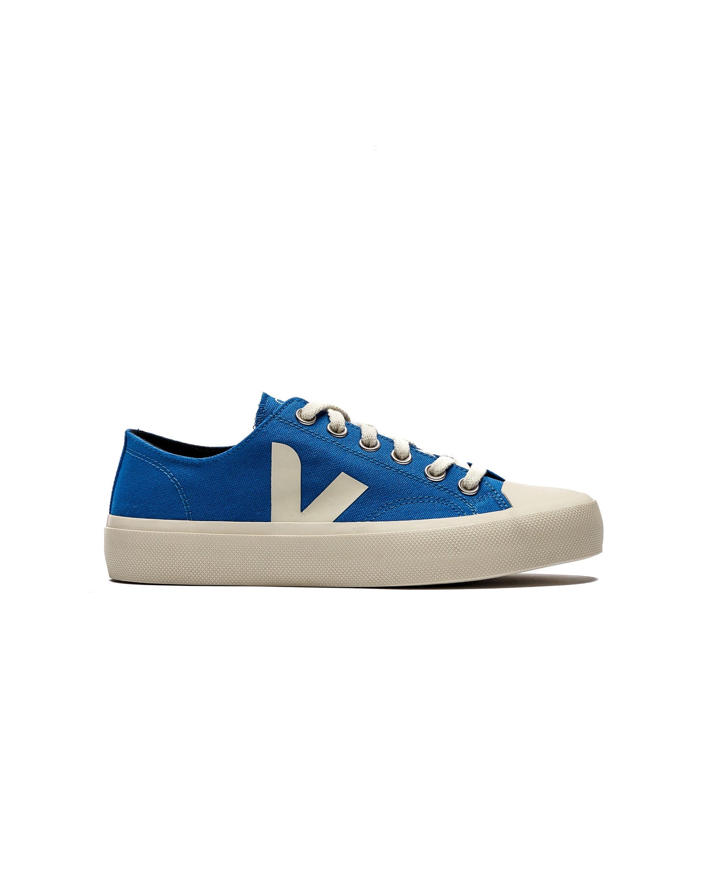 Exclusive Veja WMNS Wata II Low — 4 — Front View