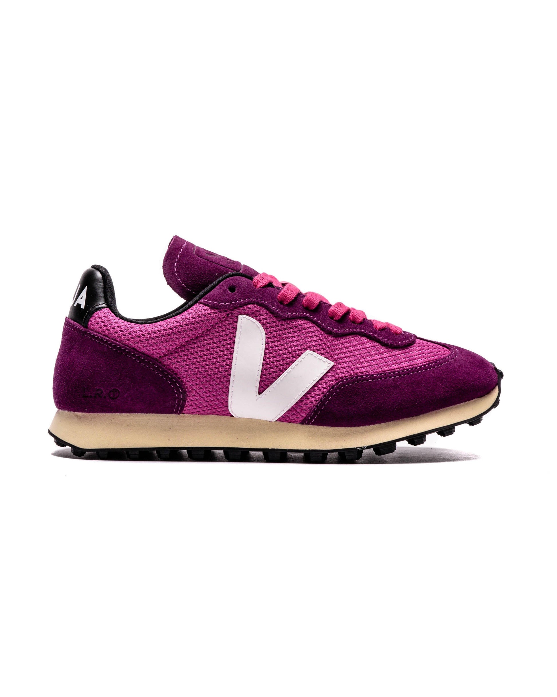 Exclusive Veja WMNS Rio Branco — 4 — Front View